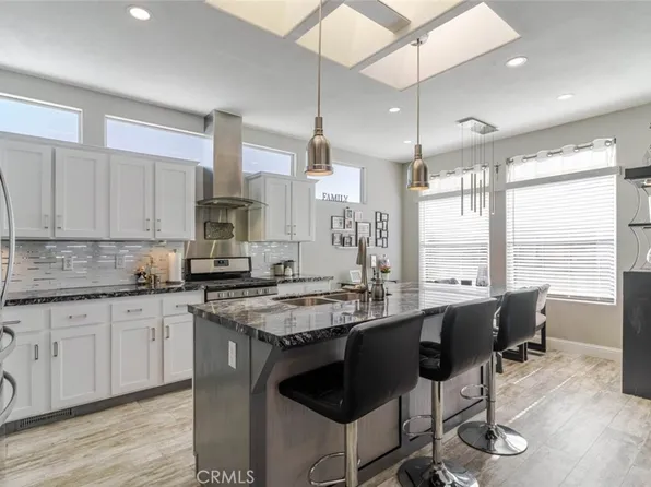 11 Oxford Way, Northridge, CA 91324