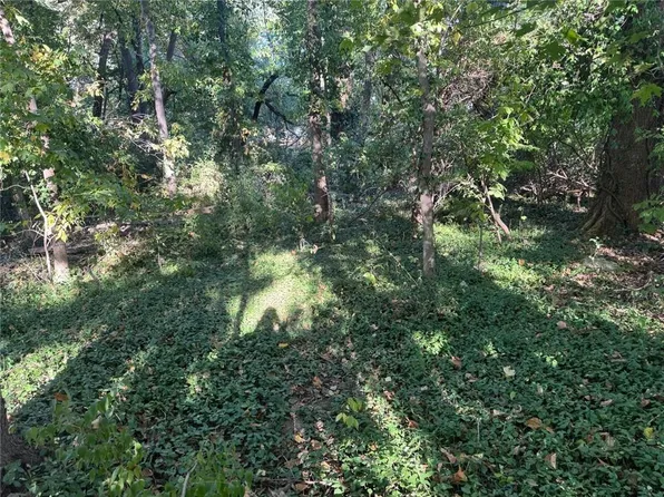 5828 NE Barnes Ave, Kansas City, MO 64119