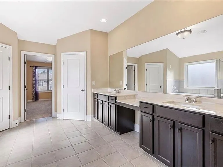 2727 Cove View Ct — Photo 14