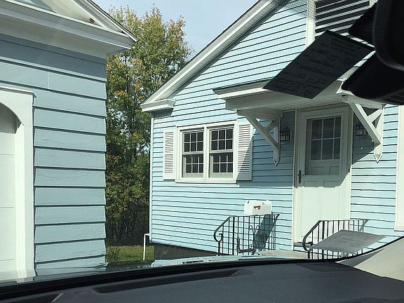 Side entrance from driveway