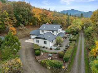 7907 Rapp Ln, Talent, OR 97540