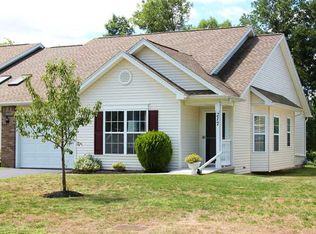 217 Rayfield Cir, Webster, NY 14580