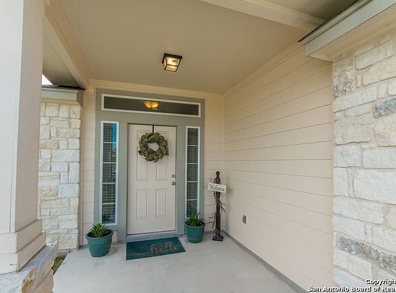 2nd image of 2257 Lighthouse Dr