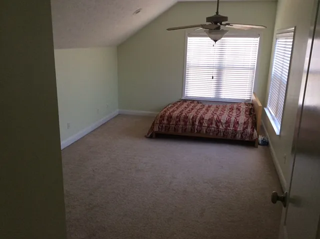 1002 Silver Lake Ct — Photo 11