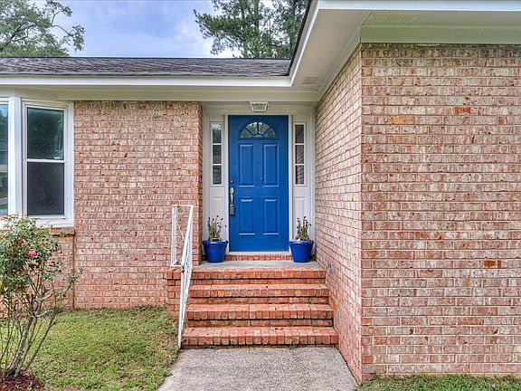 2nd image of 1709 Deerwood Drive