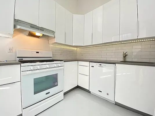 Rented by Owen C Wright, LREB | media 17