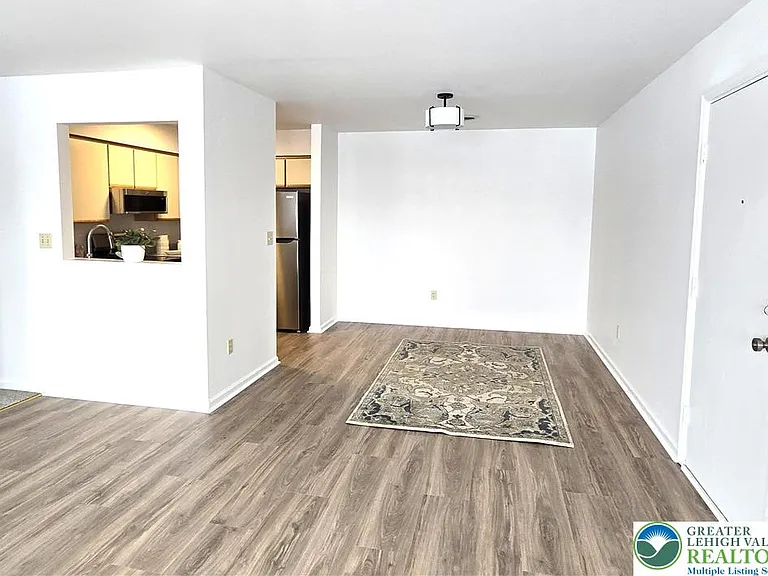 4747 Cheryl Dr — Photo 6