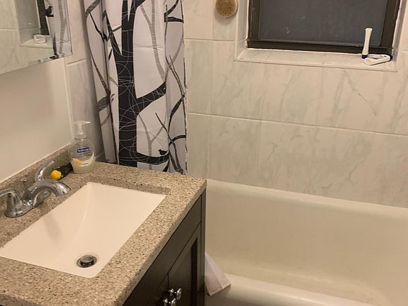 2nd image of 2660 W Winnemac Ave #2