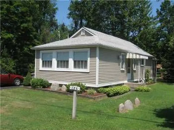 286 Garfield Ave, Angola, NY 14006