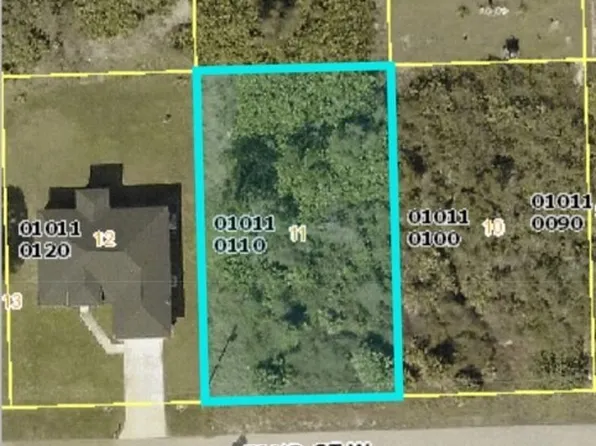 3504 72nd St W, Lehigh Acres, FL 33971