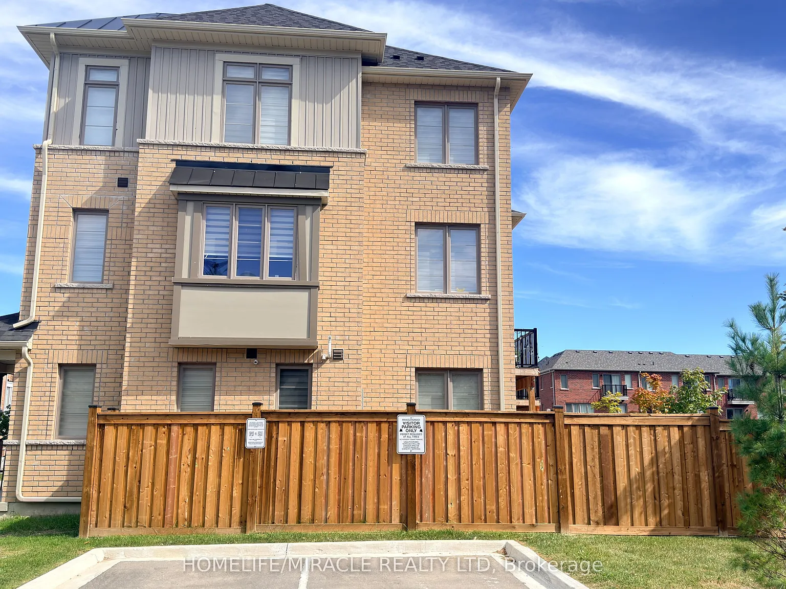 4 bed, $3,200 — Photo 4