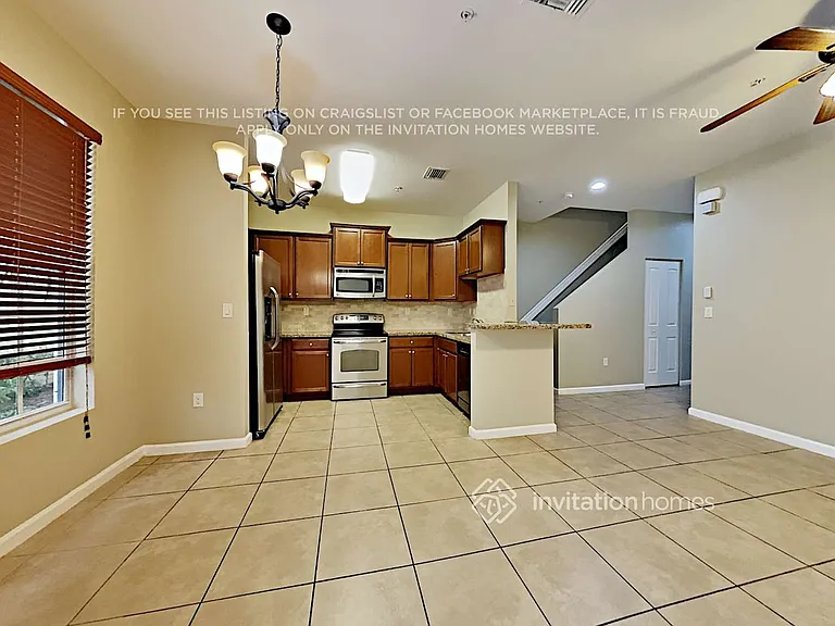 167 SW 7th Ct — Photo 8