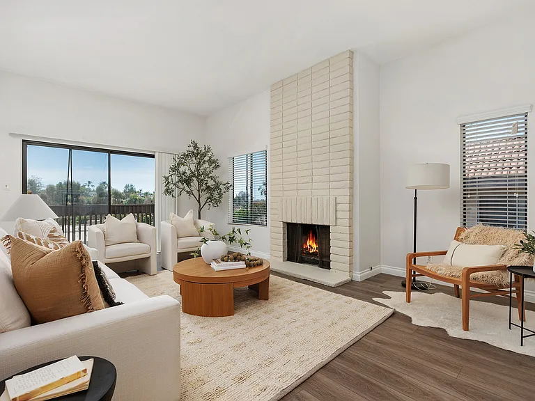 6660 Reservoir Ln — Photo 3