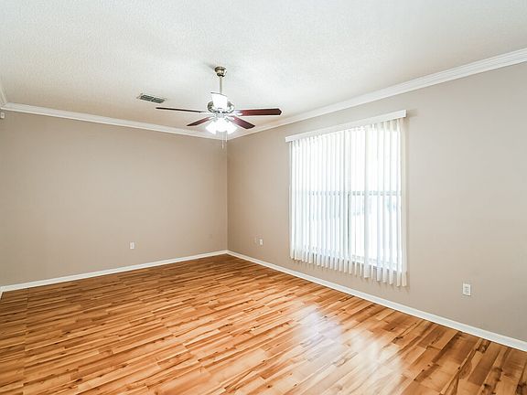 4th image of 7263 Lancashire Ct