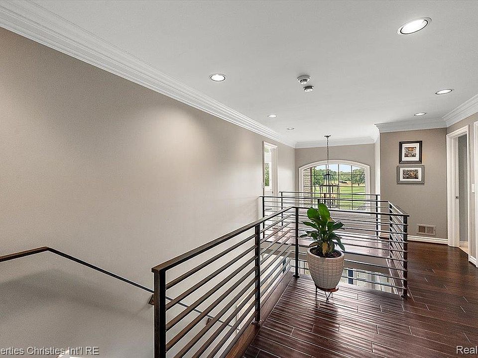 2010 Northlawn Blvd, photo 27