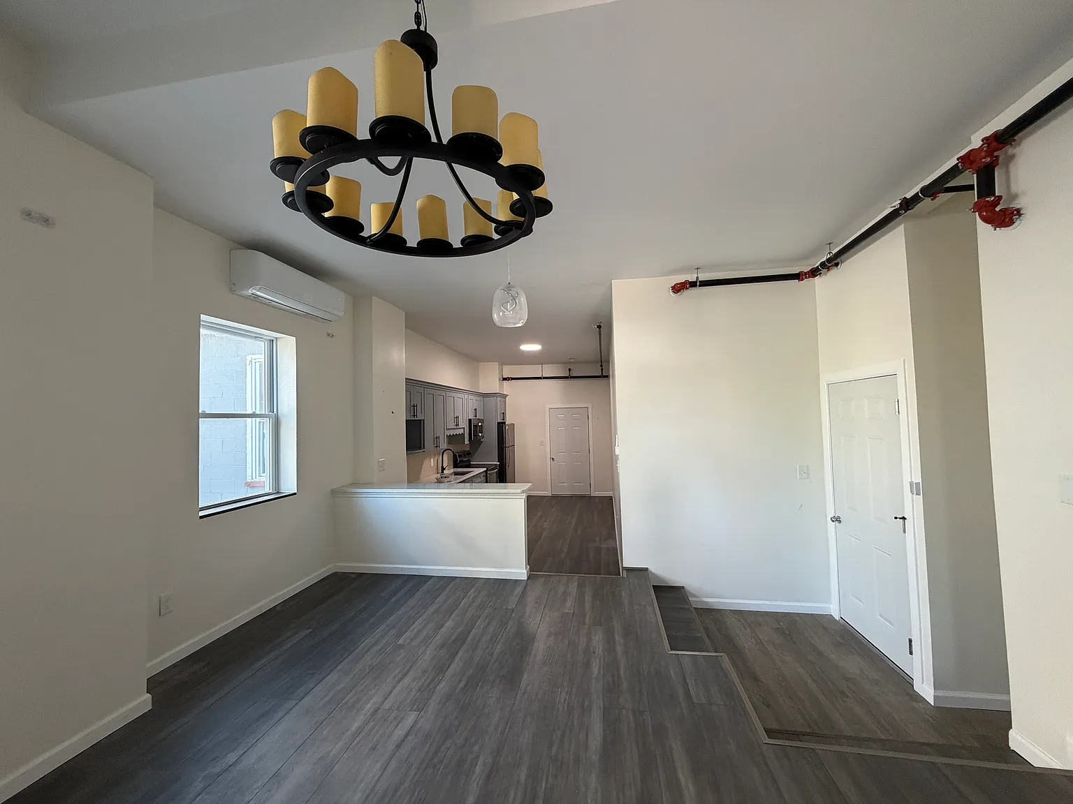 2 bed, 1.5 bath, 850 sqft, $1,700 — Photo 3