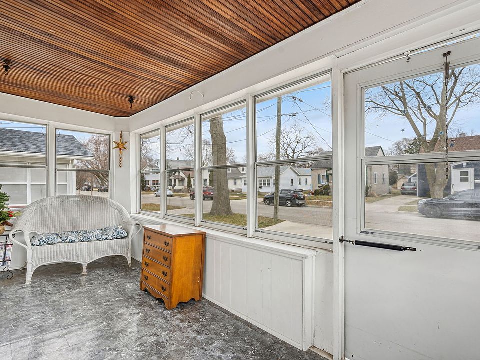 455 Bangs St, Aurora, IL 60505 Zillow