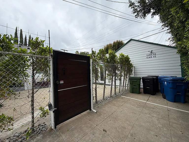 1246-1248 N El Centro Ave — Photo 7