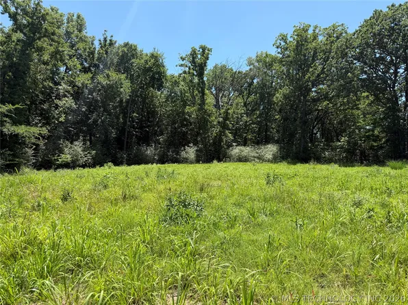Lakeshore Dr, Okmulgee, OK 74447