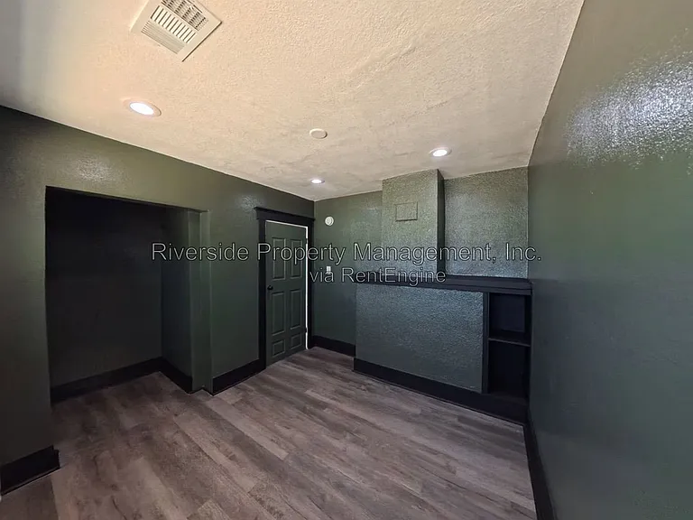 4379 Cover St — Photo 31