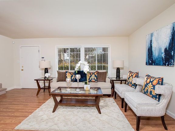 3rd image of 5377 Palm Grove Ct