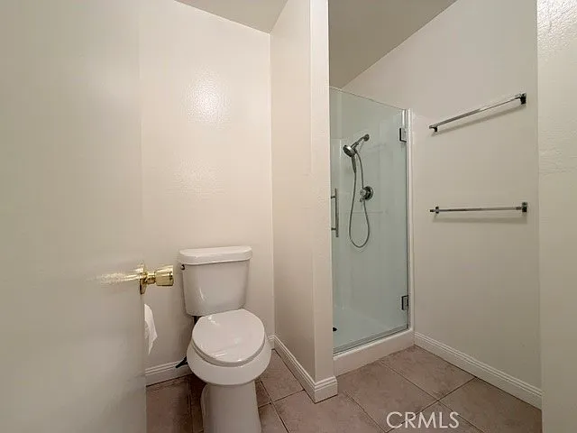 775 Hampshire Ln — Photo 8
