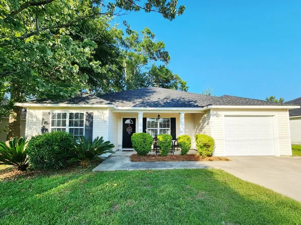 815 Kristen Ln, Hahira, GA 31632