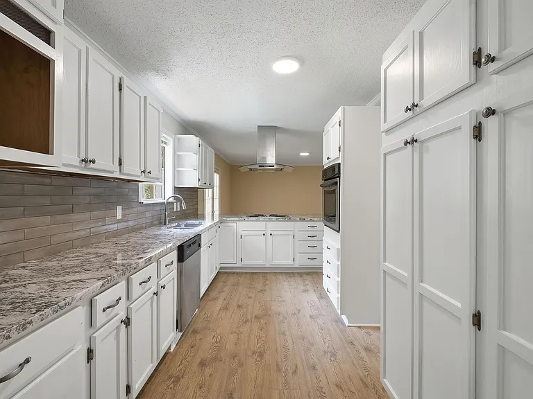 4580 Rainbow Dr — Photo 20