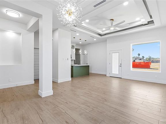 2nd image of 417 Serg Loop