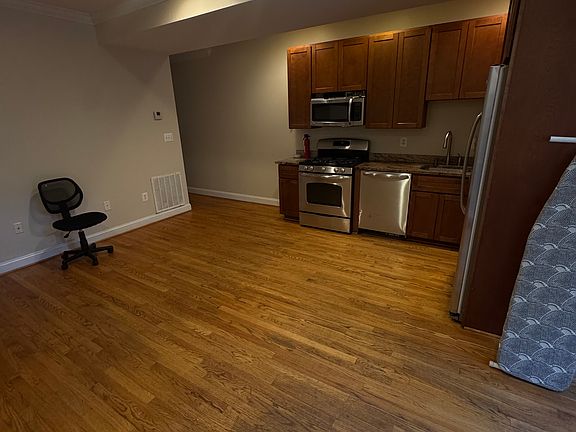 5th image of 1219 Fairmont St NW APT 2