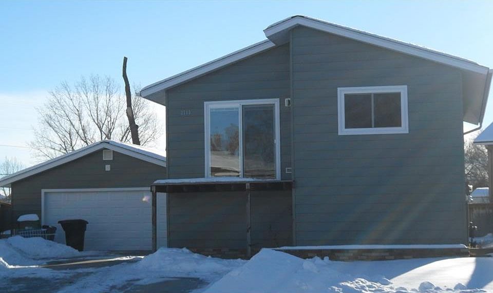 1st image of 3713 Cambridge Dr