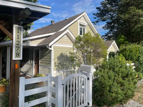 11278 Eltham St, Maple Ridge, BC V2X 1P3
