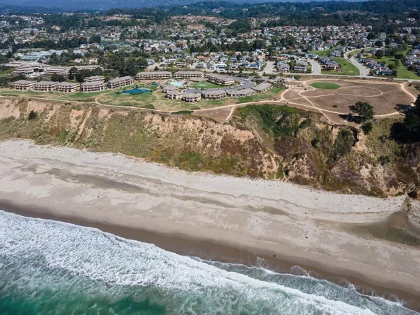 326 Seascape Resort Dr, Aptos, CA 95003