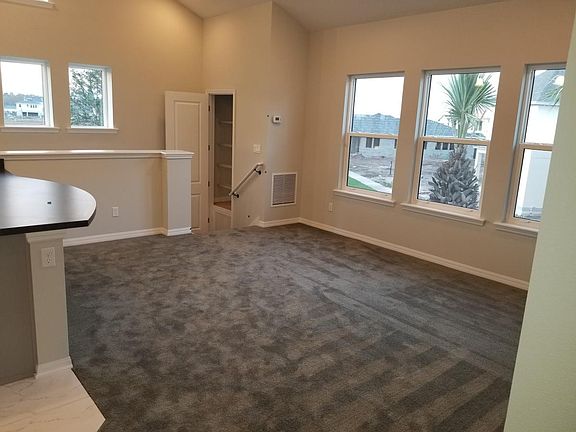 4th image of 13485 Bergstrom Ave