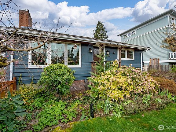 2nd image of 8451 40th Avenue SW