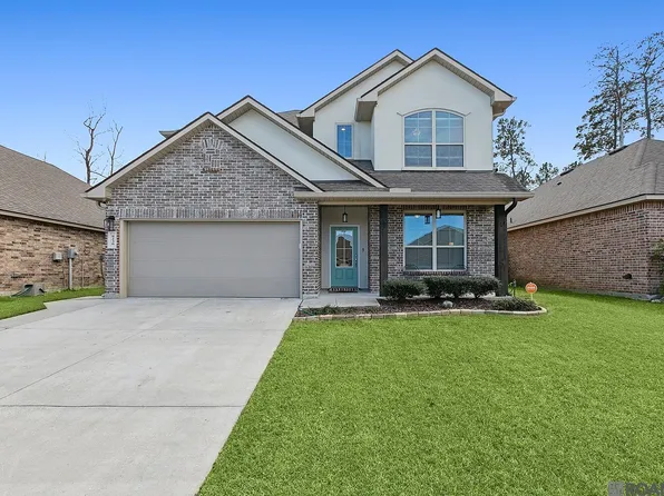 8236 Fairlane Dr, Denham Springs, LA 70726