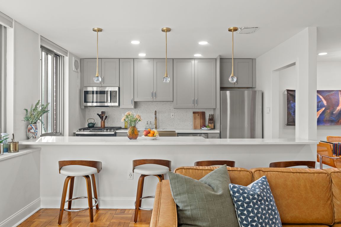 next background image