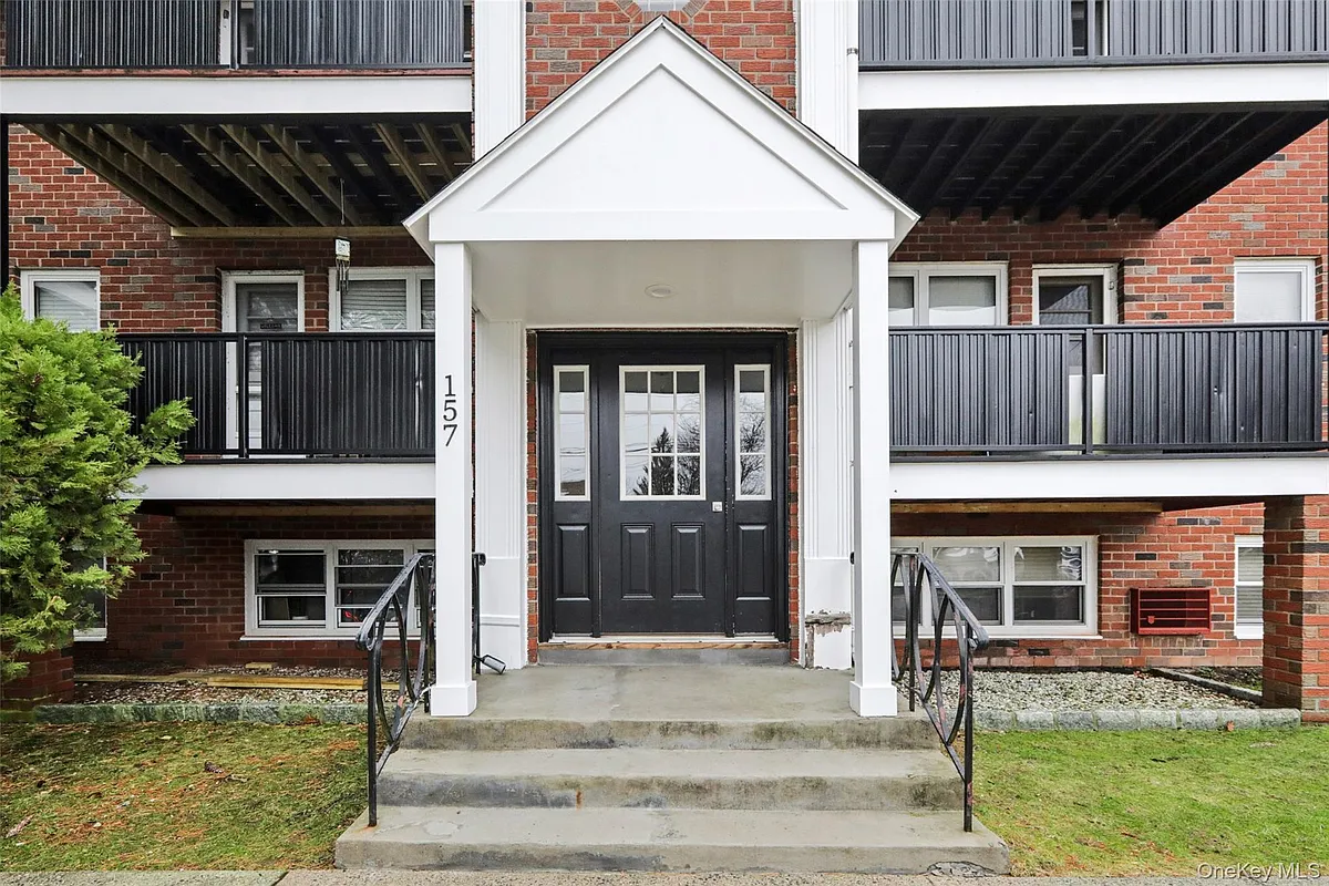 Building Photo - 16 Francis Ave #8C