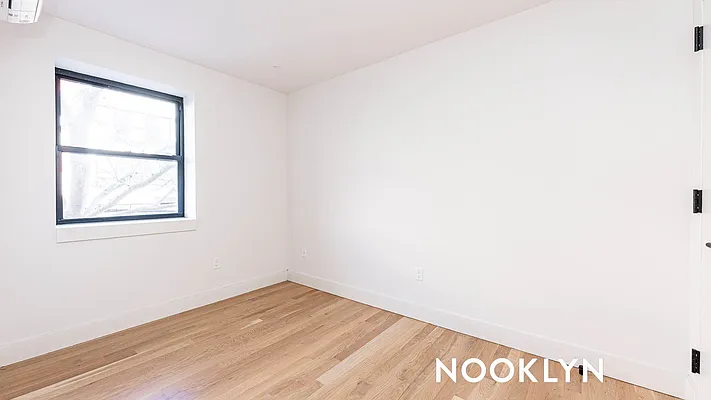 Rented by Nooklyn NYC LLC | media 54