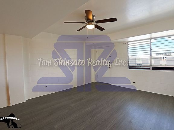 4th image of 526 N School St #408