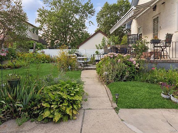 5th image of 80 Dobson Avenue