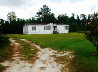 1466 Hayes Chapel Rd, Rose Hill, NC 28458