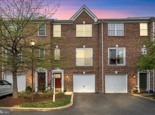 6 W Glebe Rd, Alexandria, VA 22305