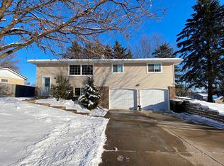 700 Melanie Ln, Ripon, WI 54971