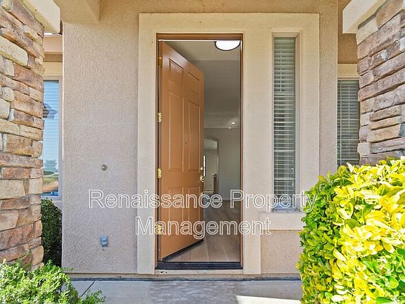 3rd image of 1975 Richfield Way