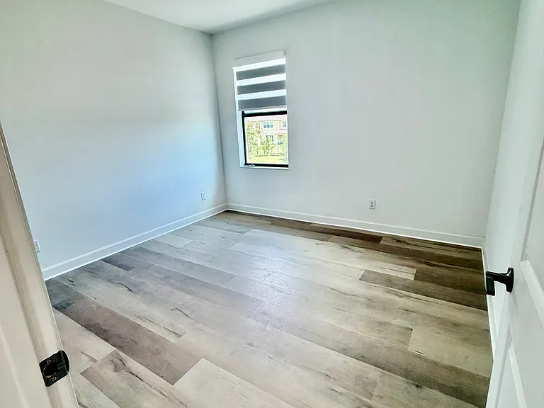 19220 Croft Mill Xing — Photo 50