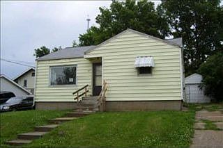 2nd image of 407 N Oak St