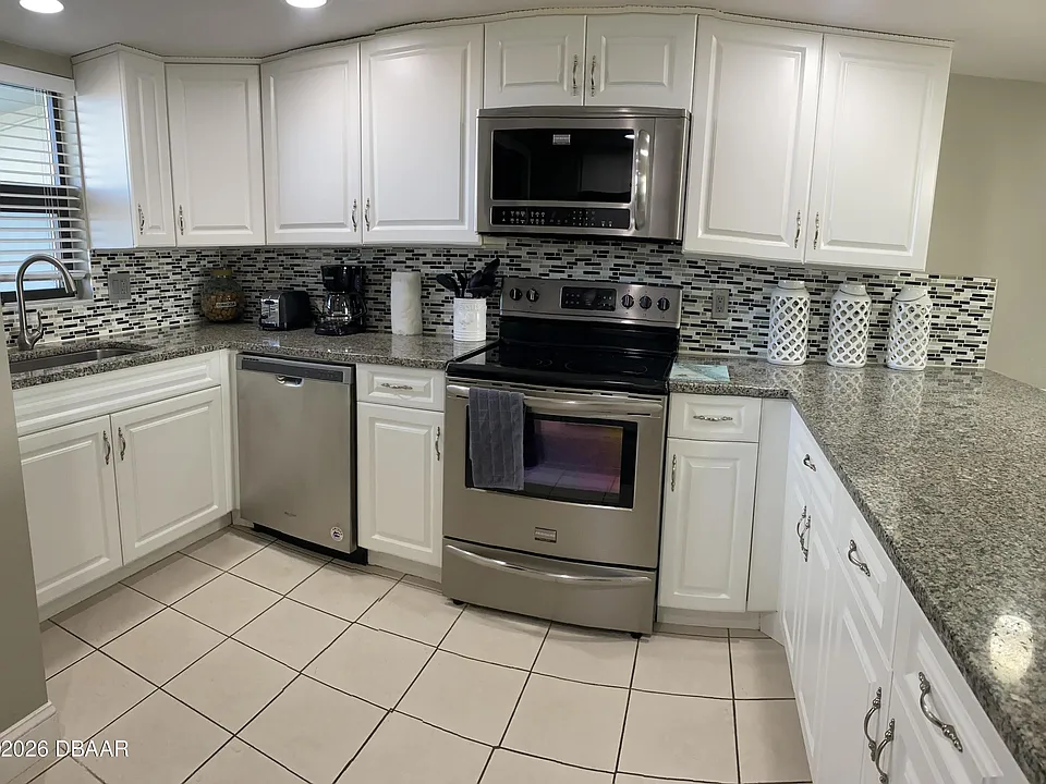 1571 S Atlantic Ave #403