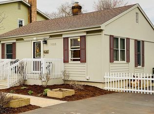 1025 N Main St, Naperville, IL 60563