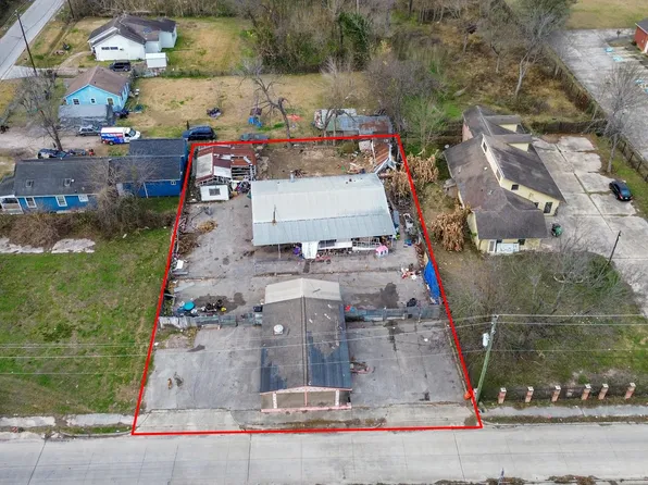 7809 Ley Rd, Houston, TX 77028